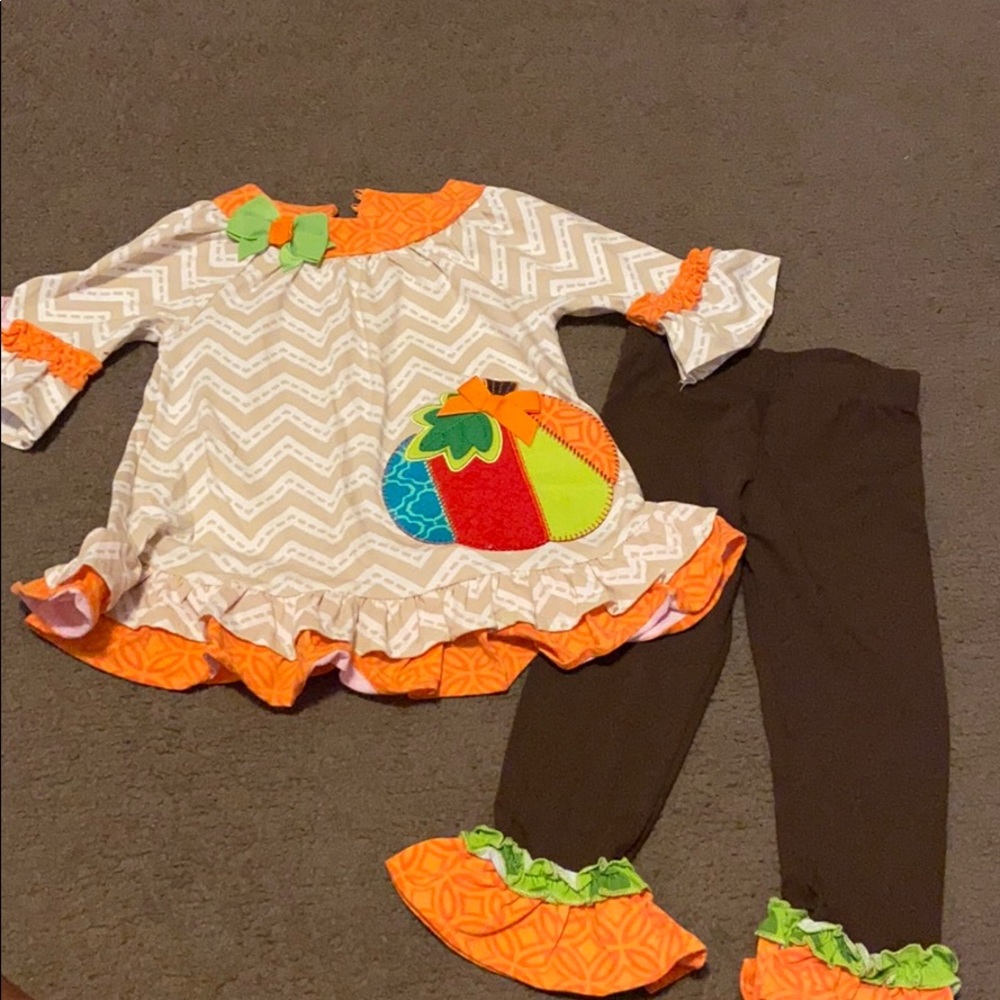 Ruffled outfit